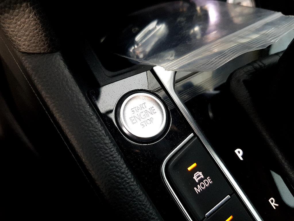 Volkswagen Passat 2018 Negro - Importación desde Corea - HF Imports Iquique - Foto 13