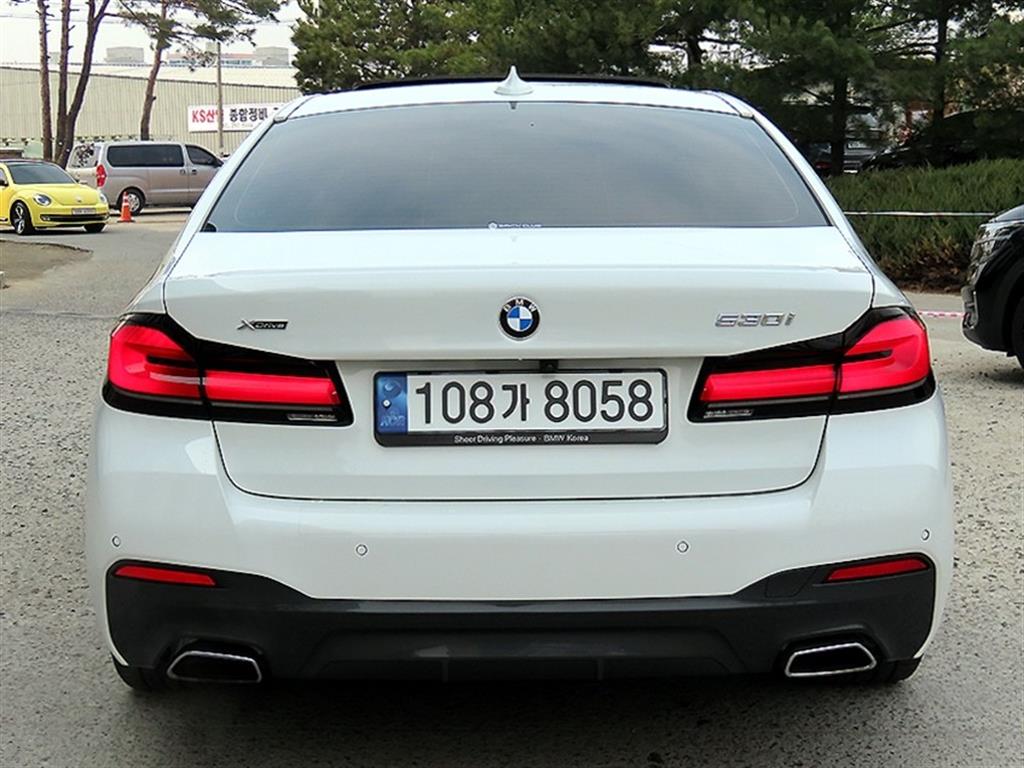BMW 5 Series - Vista 4