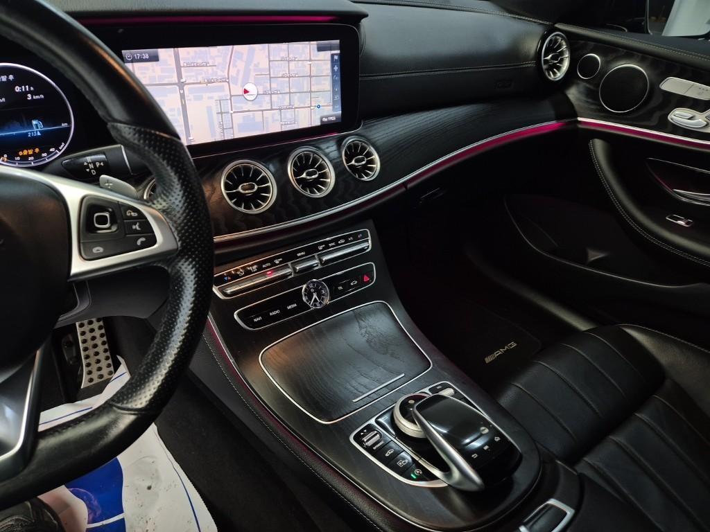 Mercedes Benz E class - Vista 11