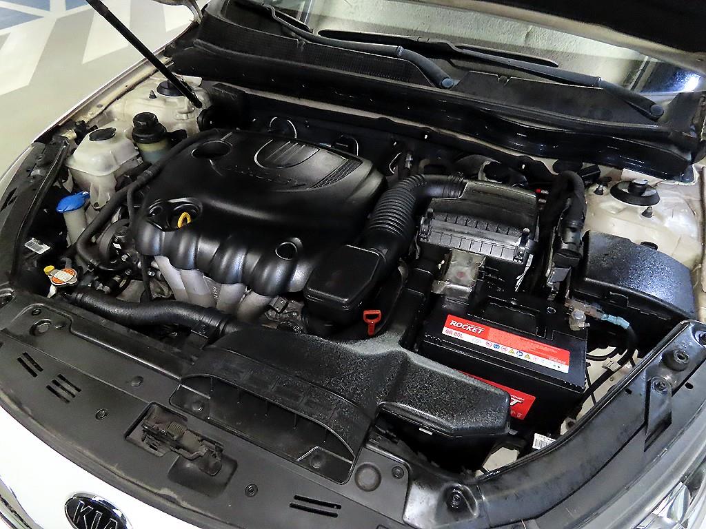 KIA K5 2011 Blanco - Importación desde Corea - HF Imports Iquique - Foto 18