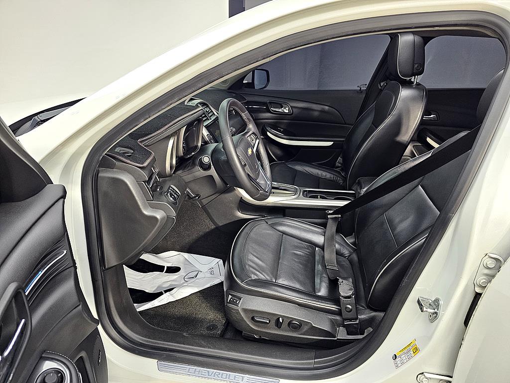 Chevrolet Malibu - Vista 8