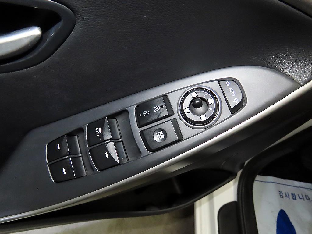 HYUNDAI i30 2012 Blanco - Importación desde Corea - HF Imports Iquique - Foto 13