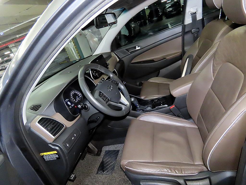 HYUNDAI Tucson - Vista 6