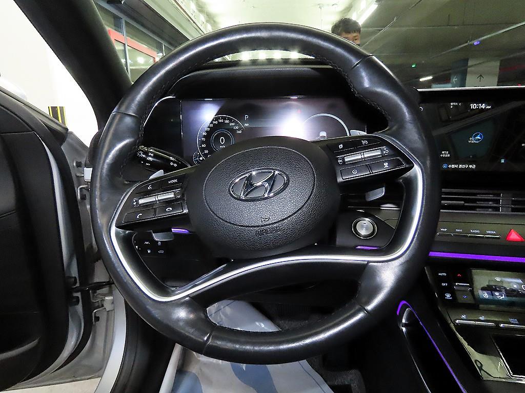 HYUNDAI Grandeur - Vista 8