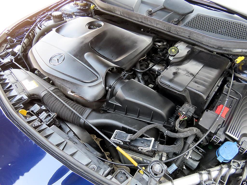 Mercedes Benz CLA Class 2019 Azul - Importación desde Corea - HF Imports Iquique - Foto 19