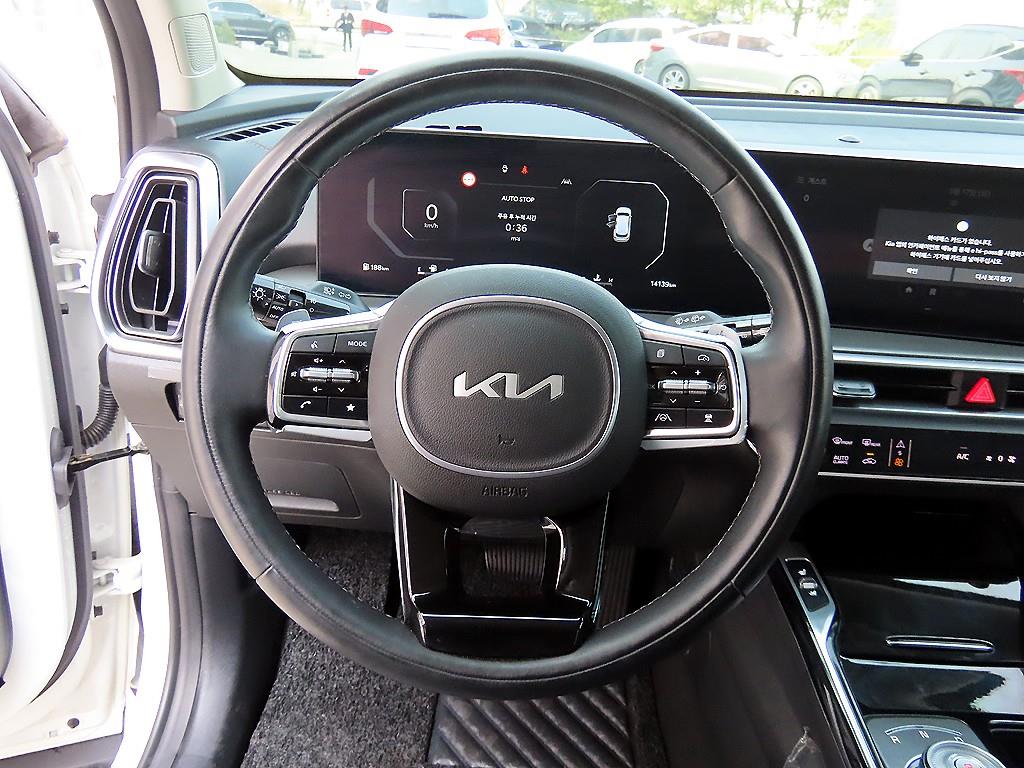 KIA Sorento - Vista 8