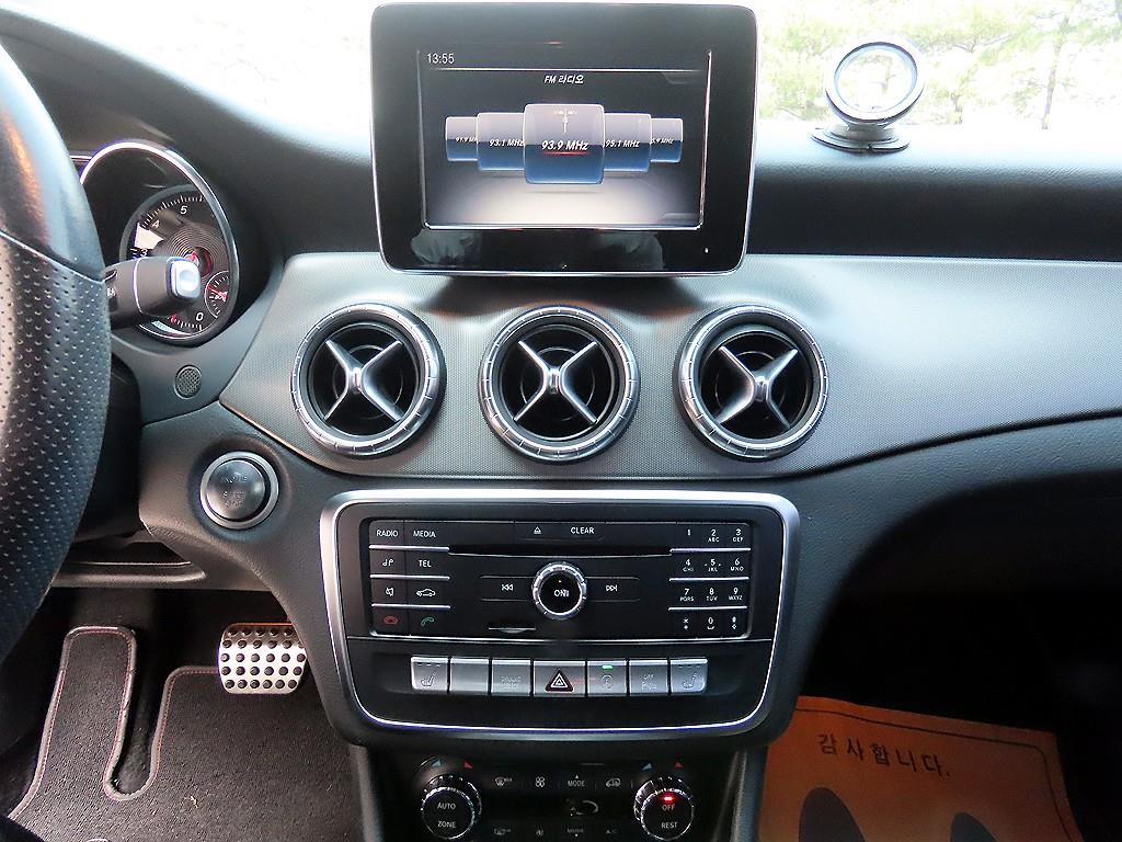 Mercedes Benz CLA Class 2019 Azul - Importación desde Corea - HF Imports Iquique - Foto 14