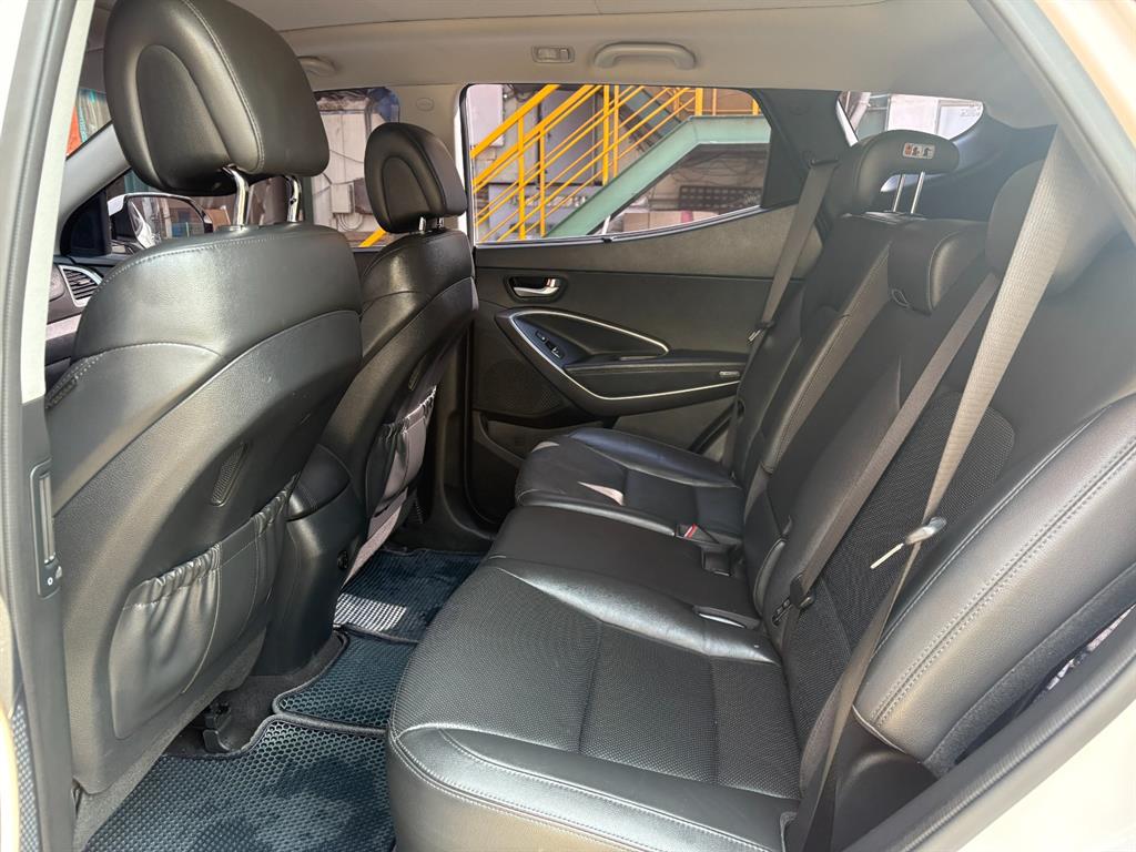 HYUNDAI Santa Fe - Vista 11
