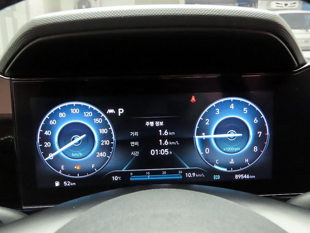 HYUNDAI Avante - Vista 6