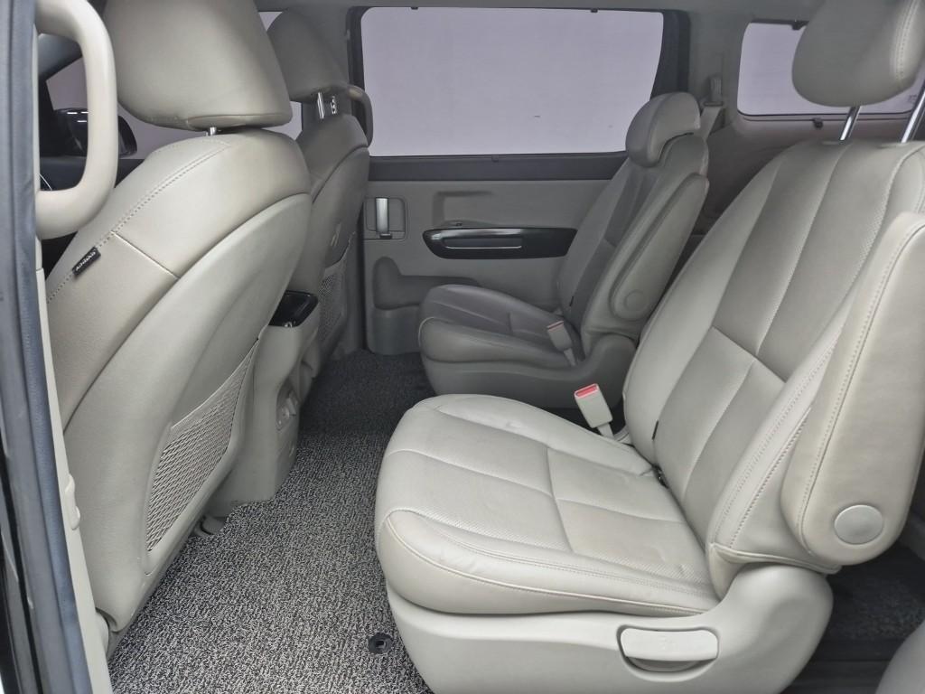 KIA Carnival 2016 Negro - Importación desde Corea - HF Imports Iquique - Foto 19