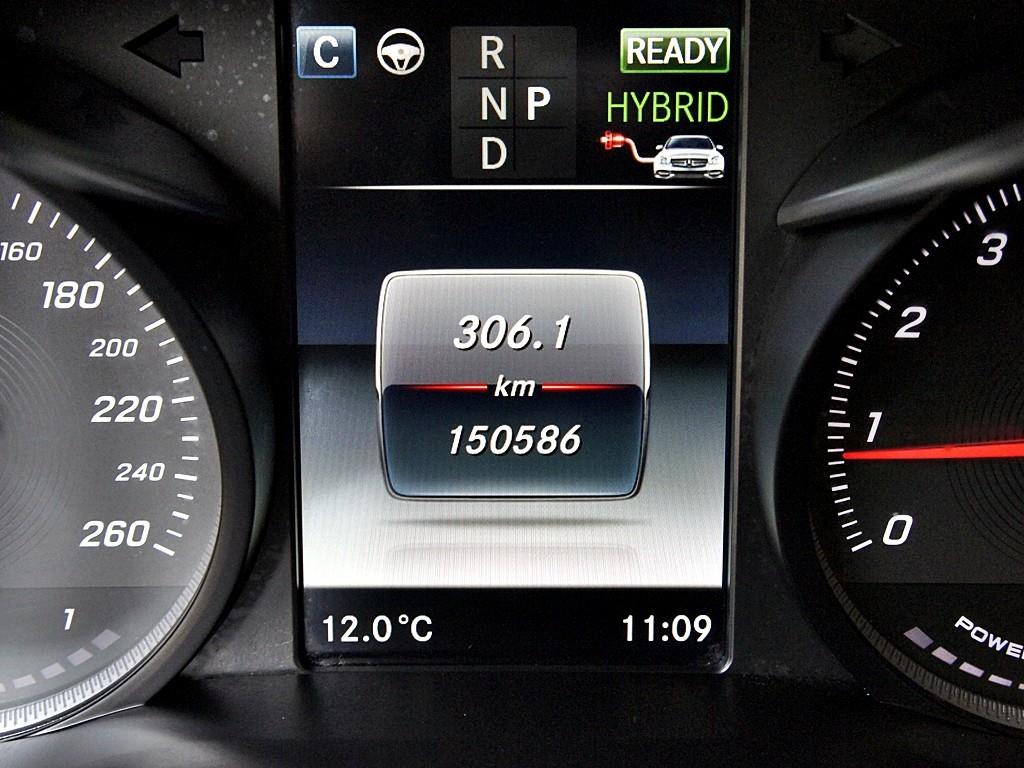 Mercedes Benz GLC Class 2019 Negro - Importación desde Corea - HF Imports Iquique - Foto 9