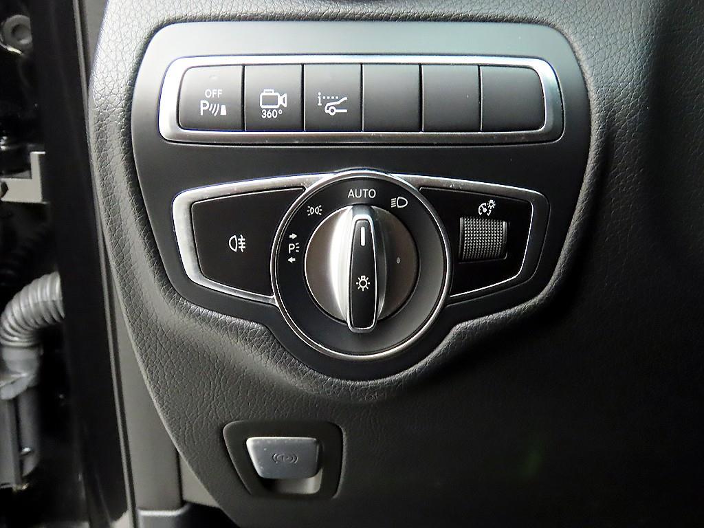 Mercedes Benz GLC Class - Vista 12