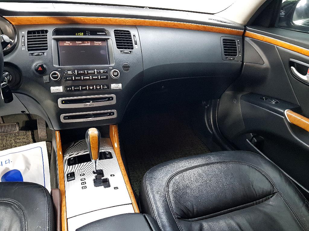 HYUNDAI Grandeur - Vista 10