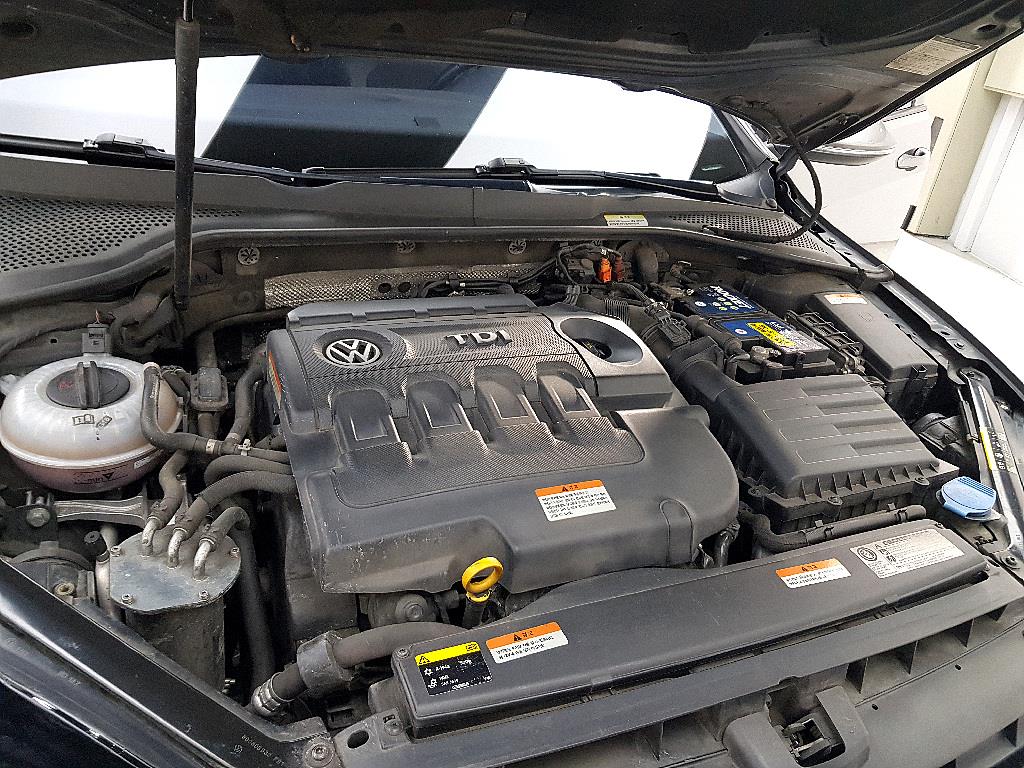 Volkswagen Golf - Vista 6