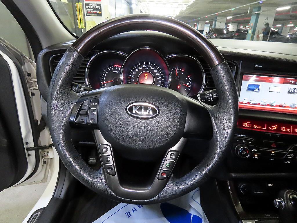 KIA K5 - Vista 8