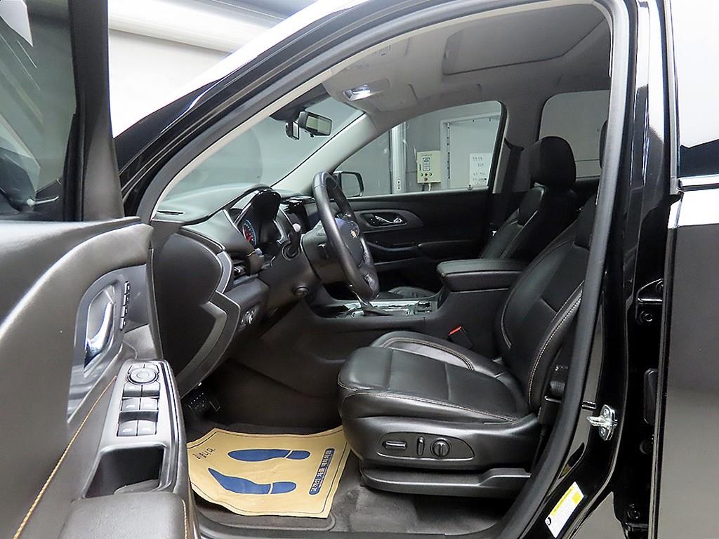 Chevrolet Travers - Vista 5