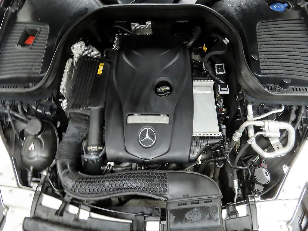 Mercedes Benz GLC Class 2019 Negro - Importación desde Corea - HF Imports Iquique - Foto 20