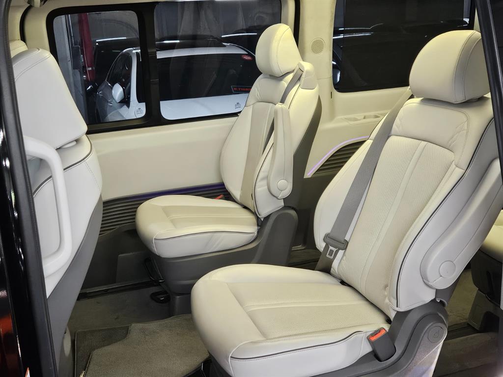 HYUNDAI Staria 2023 Negro - Importación desde Corea - HF Imports Iquique - Foto 16