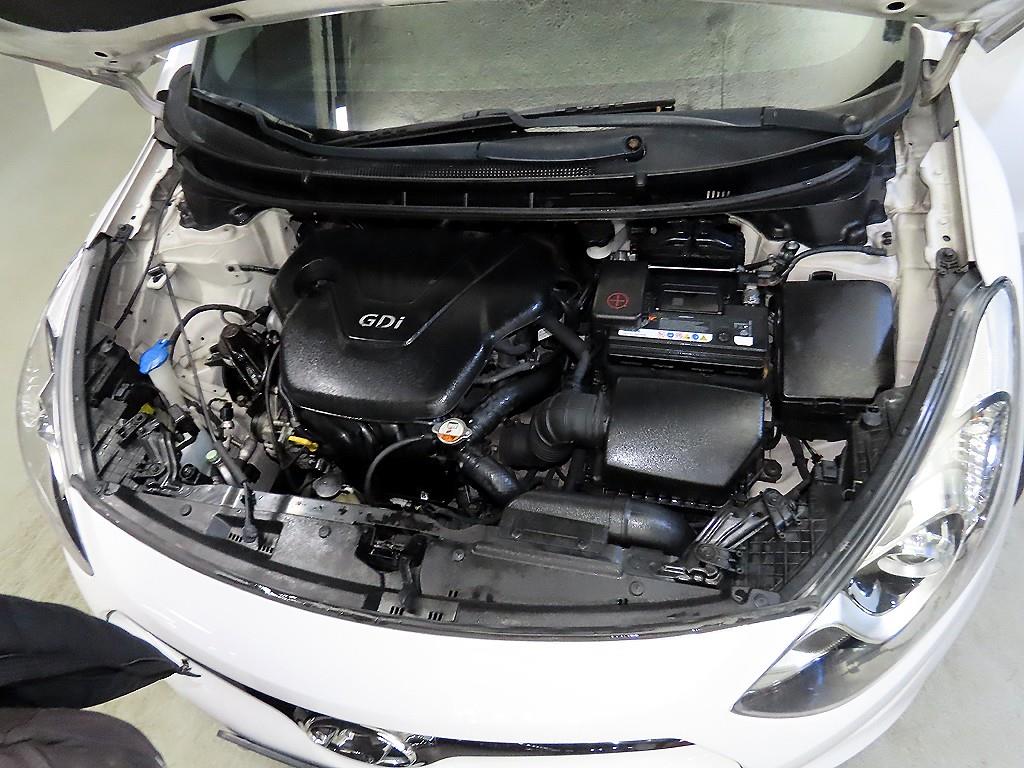 HYUNDAI i30 2012 Blanco - Importación desde Corea - HF Imports Iquique - Foto 19