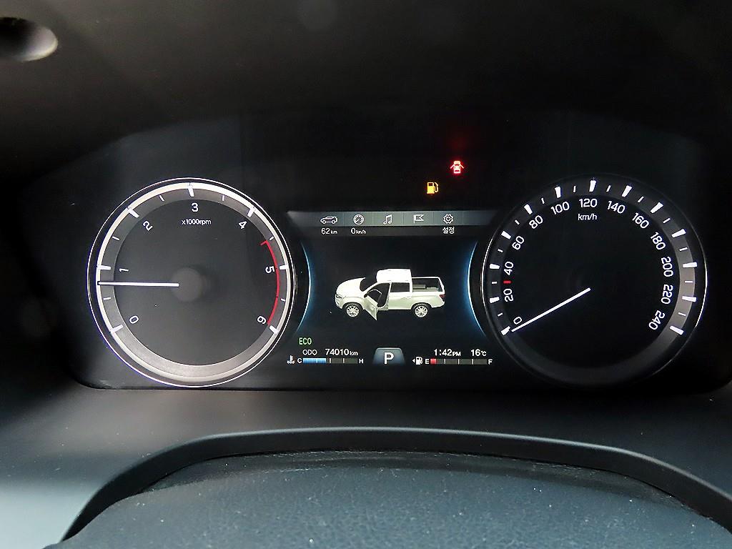 Ssangyong Rexton - Vista 9