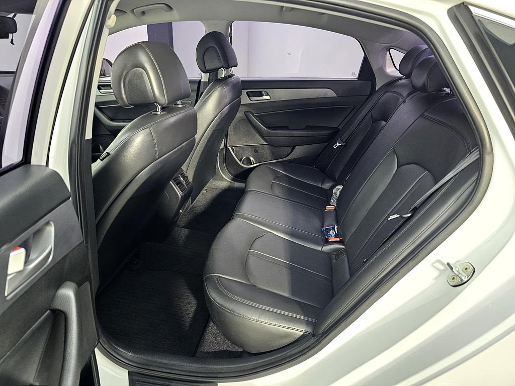 HYUNDAI Sonata - Vista 9