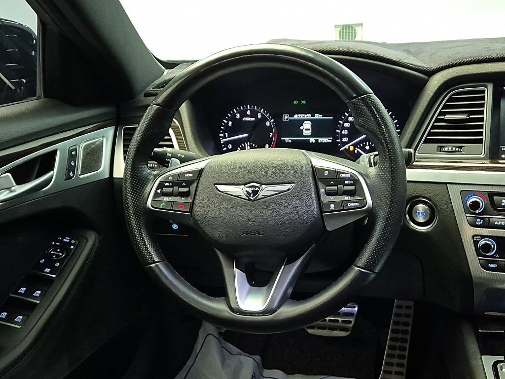 Genesis G80 - Vista 9