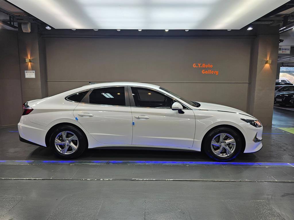 HYUNDAI Sonata - Vista 10