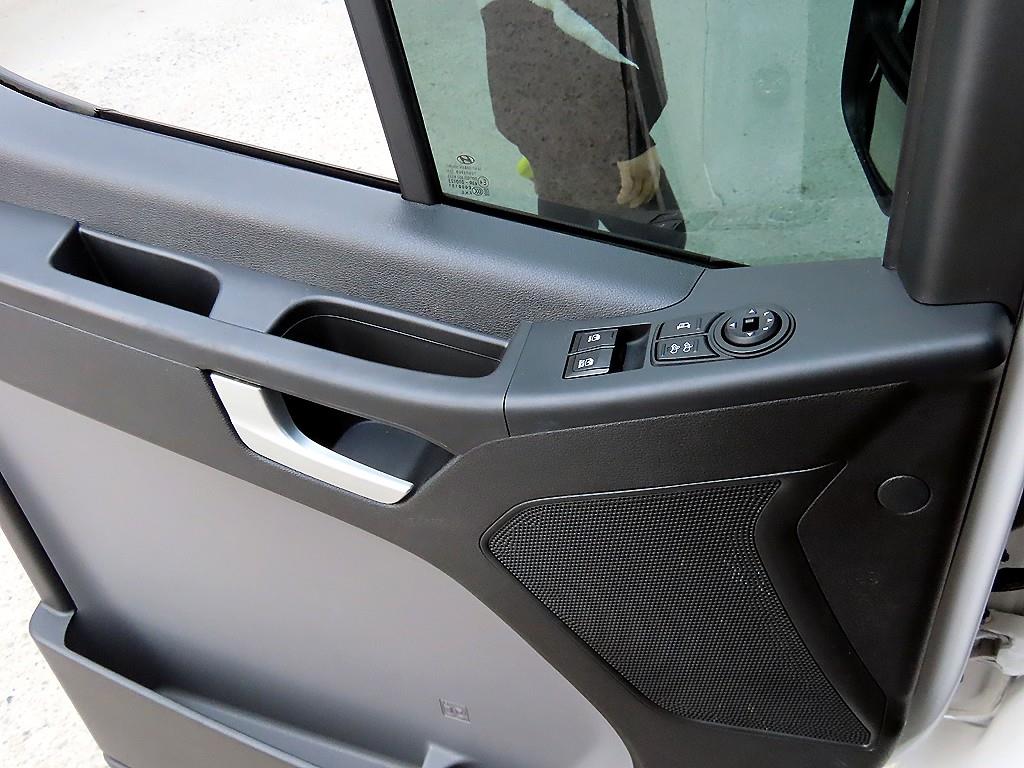 HYUNDAI Solati - Vista 12