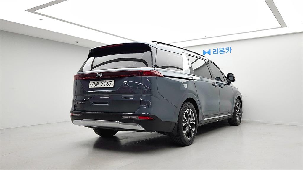 KIA Carnival - Vista 4
