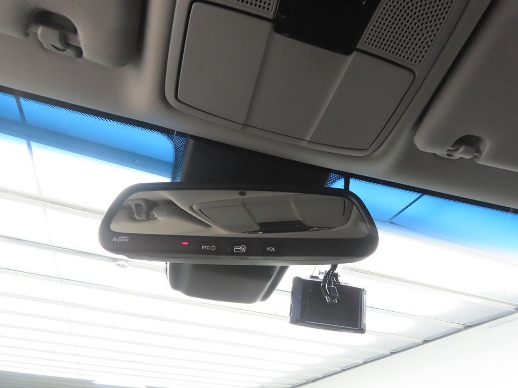 HYUNDAI Grandeur - Vista 12