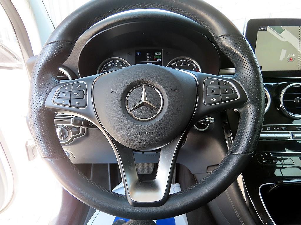 Mercedes Benz GLC Class - Vista 8