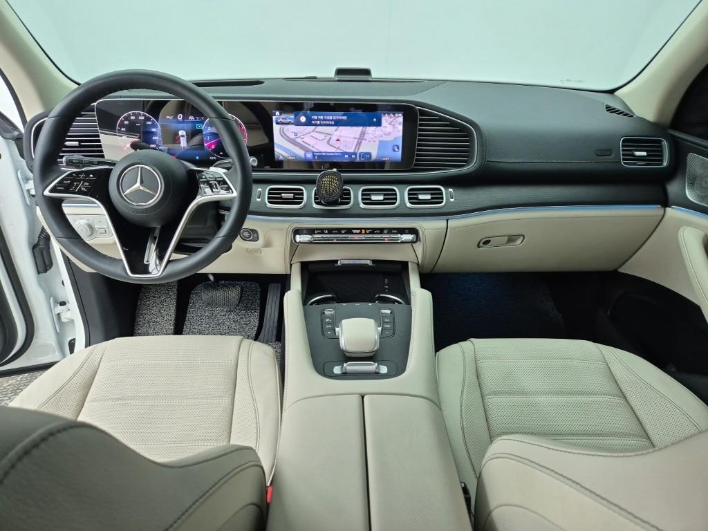 Mercedes Benz GLE Class - Vista 5