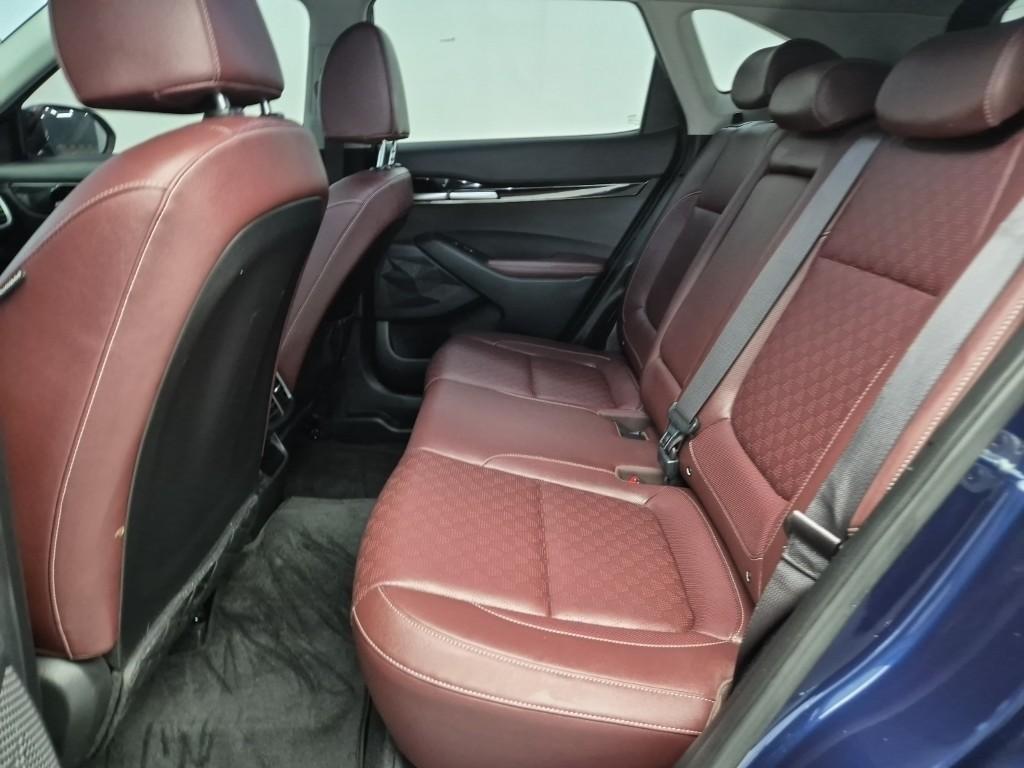 KIA Seltos - Vista 12