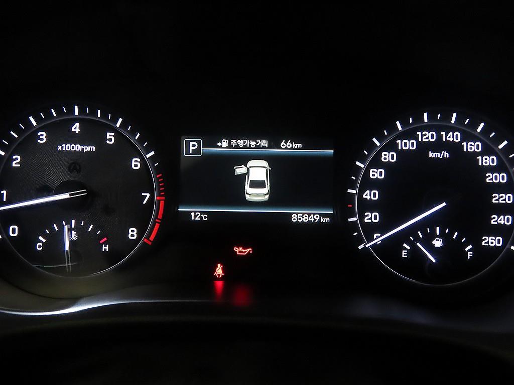 Genesis G80 - Vista 9