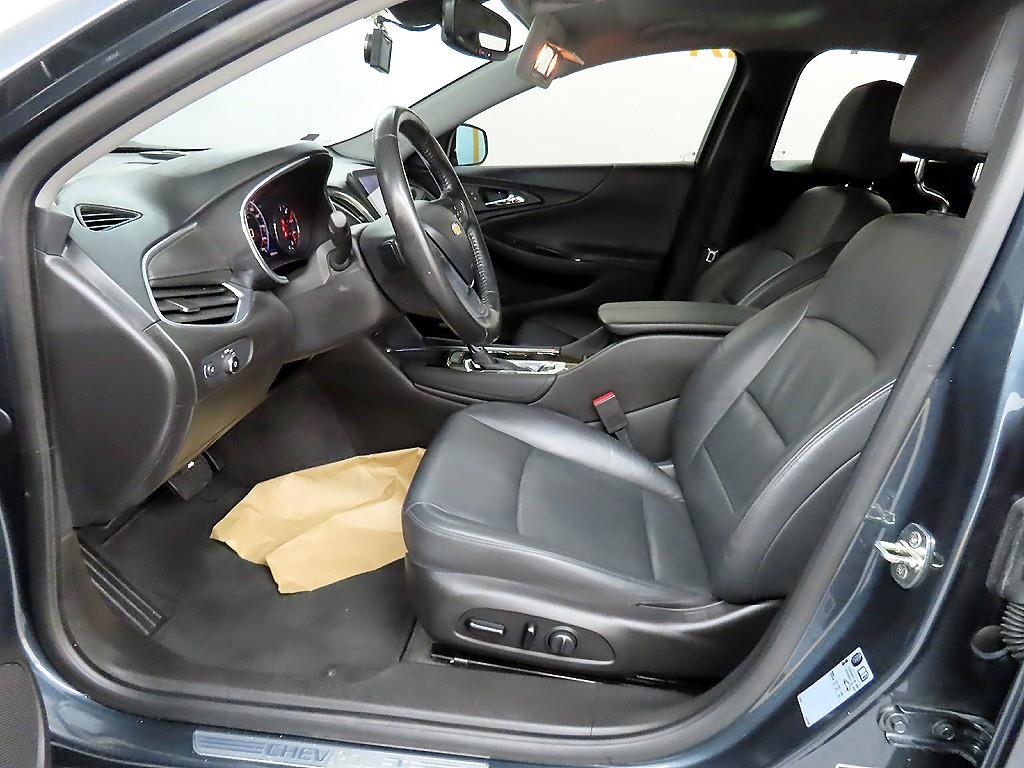 Chevrolet Malibu - Vista 5