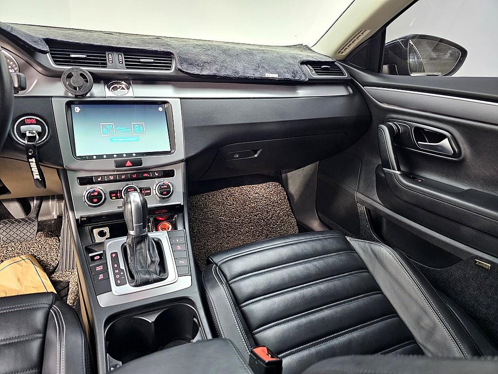 Volkswagen CC - Vista 10