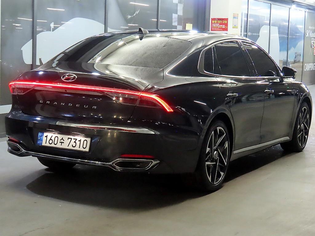 HYUNDAI Grandeur - Vista 4
