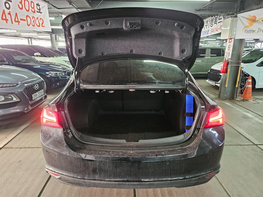 Chevrolet Malibu - Vista 5