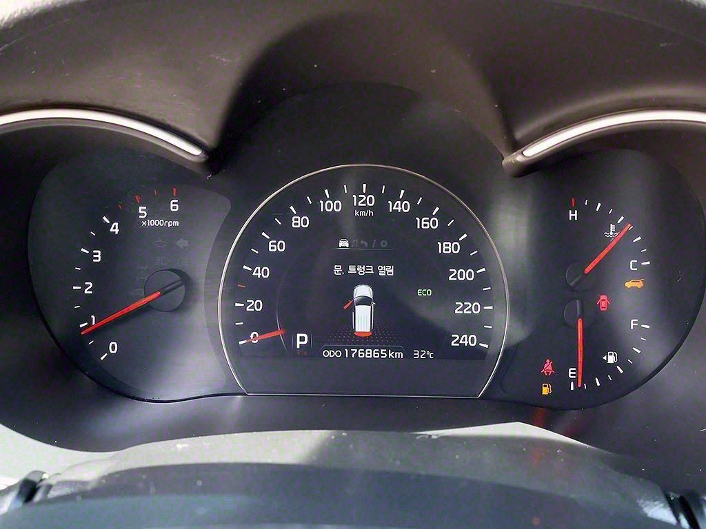 KIA Sorento - Vista 7