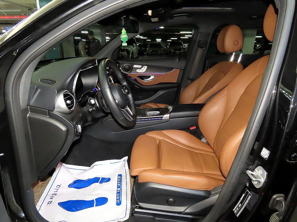 Mercedes Benz GLC Class - Vista 6