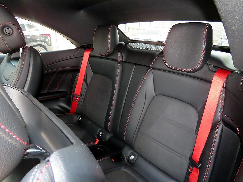 Mercedes Benz C Class - Vista 10