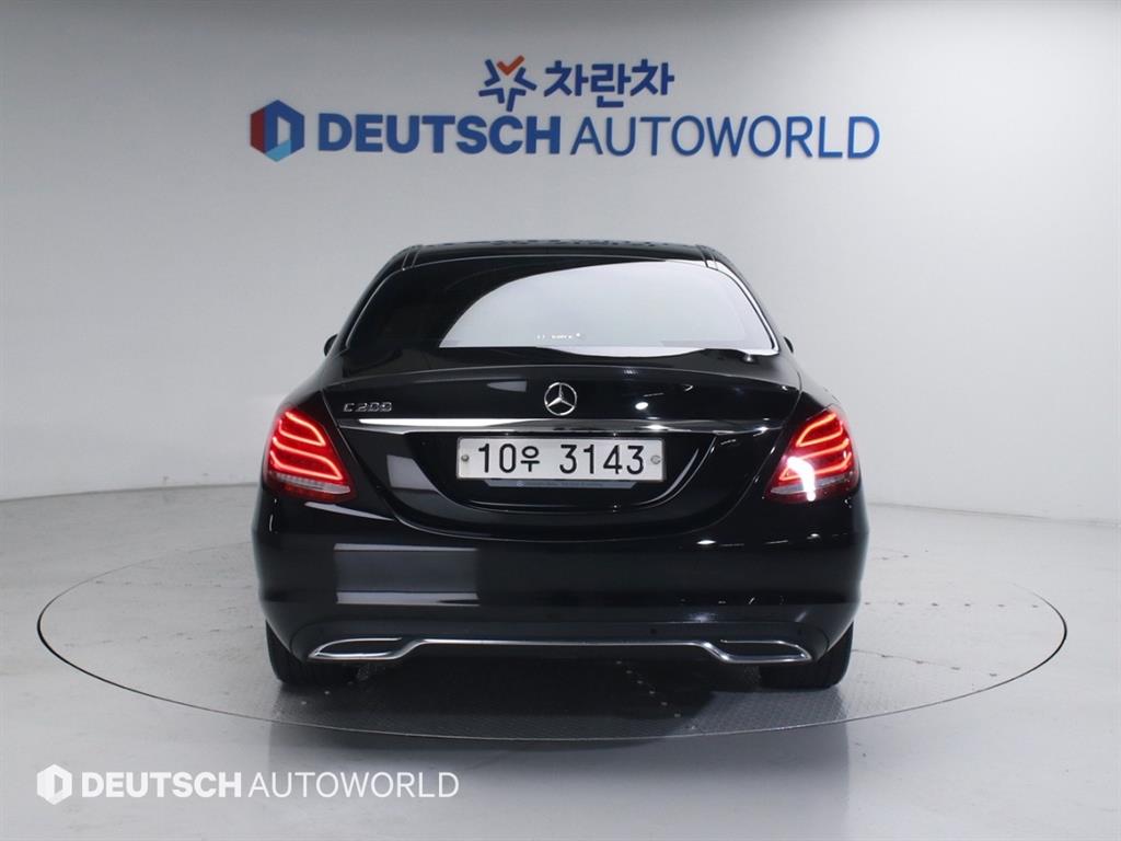 Mercedes Benz C Class 2018 Negro - Importación desde Corea - HF Imports Iquique - Foto 16