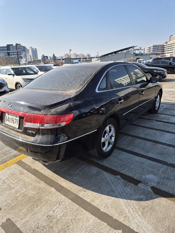 HYUNDAI Grandeur - Vista 5