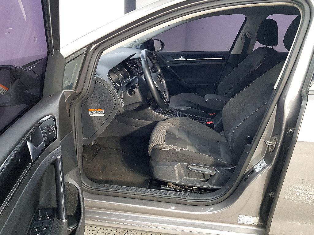 Volkswagen Golf - Vista 8