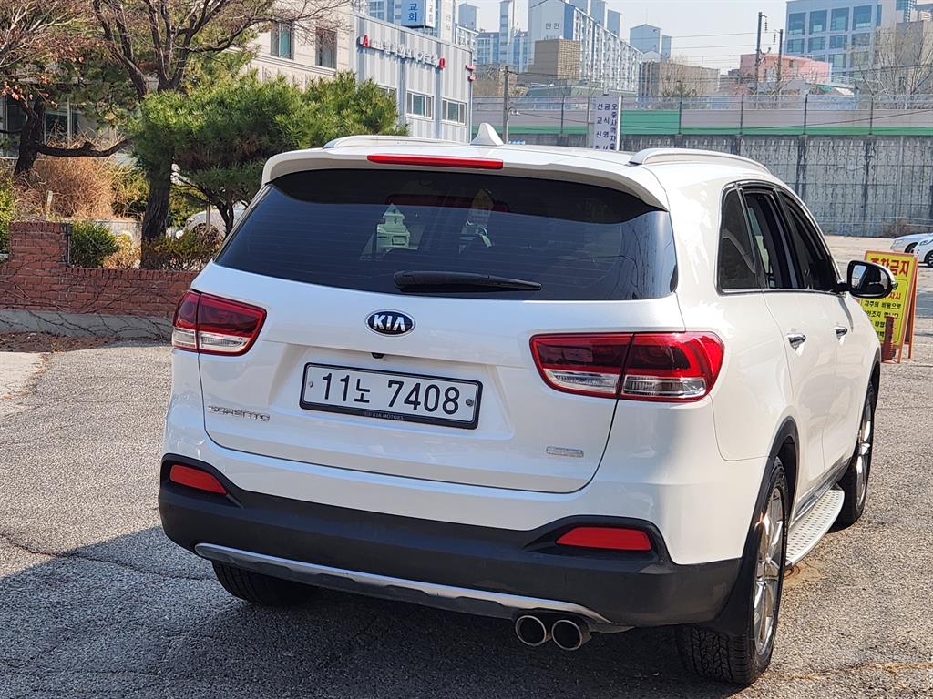 KIA Sorento - Vista 7