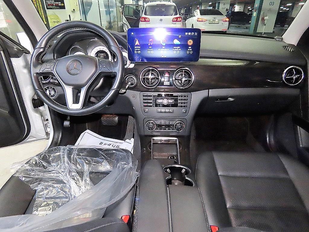 Mercedes Benz GLK Class - Vista 10