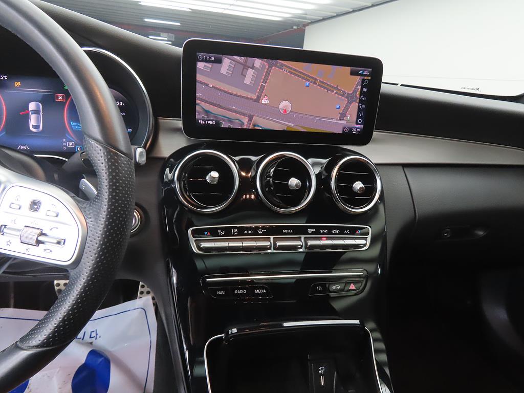 Mercedes Benz C Class - Vista 9