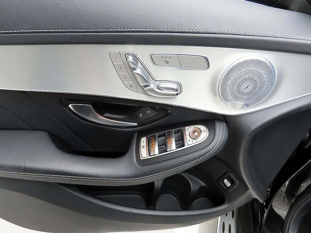 Mercedes Benz GLC Class - Vista 11