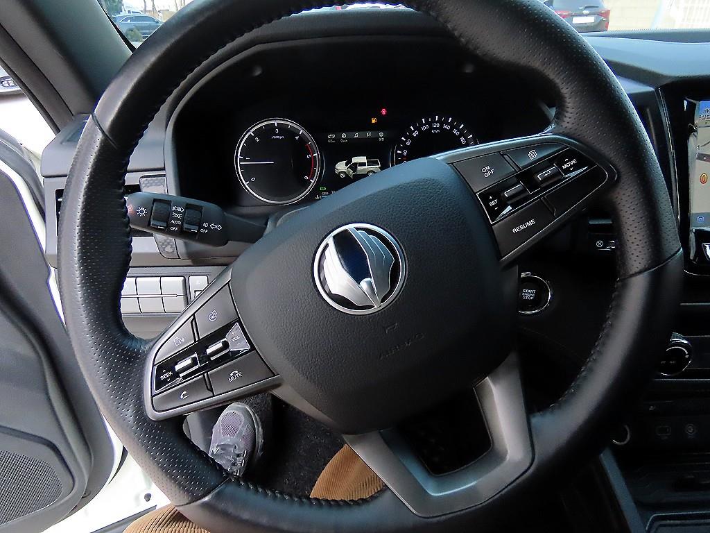 Ssangyong Rexton - Vista 8