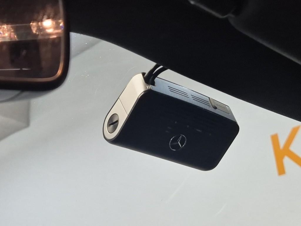 Mercedes Benz E class 2017 Negro - Importación desde Corea - HF Imports Iquique - Foto 18